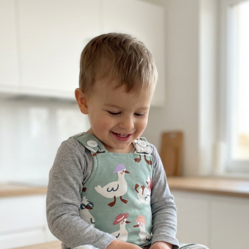 Állítható méretű kék libás kantáros gyerek nadrág